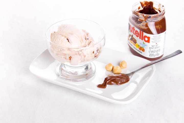 chocolate ice cream bowl